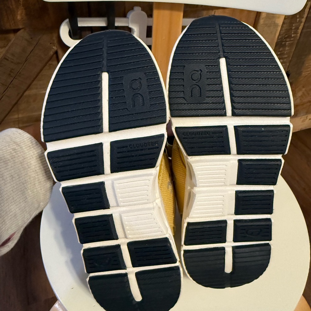 On Running Kids Bright Yellow Sneakers - Picture 3 of 3